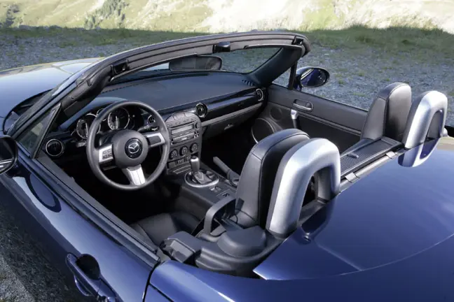 Mazda MX-5 Cabrio hardtop Handgeschakeld Interior