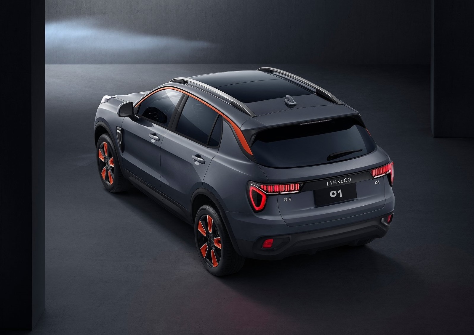 Lynk & Co 01 SUV Automaat 1.5 Rear