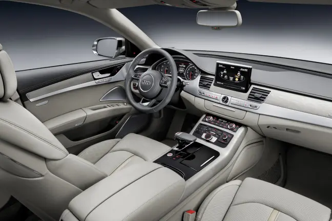 Audi A8 Sedan Automaat Interior