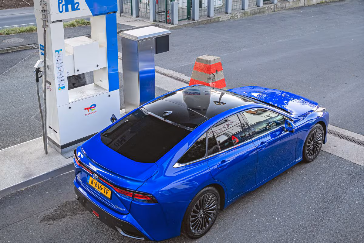 Toyota Mirai 2021 blue 