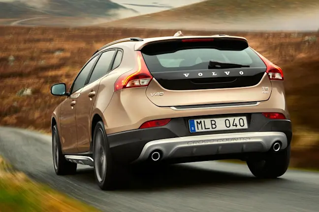 Volvo V40 SUV Rear