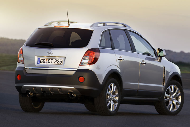 Opel Antara SUV Rear