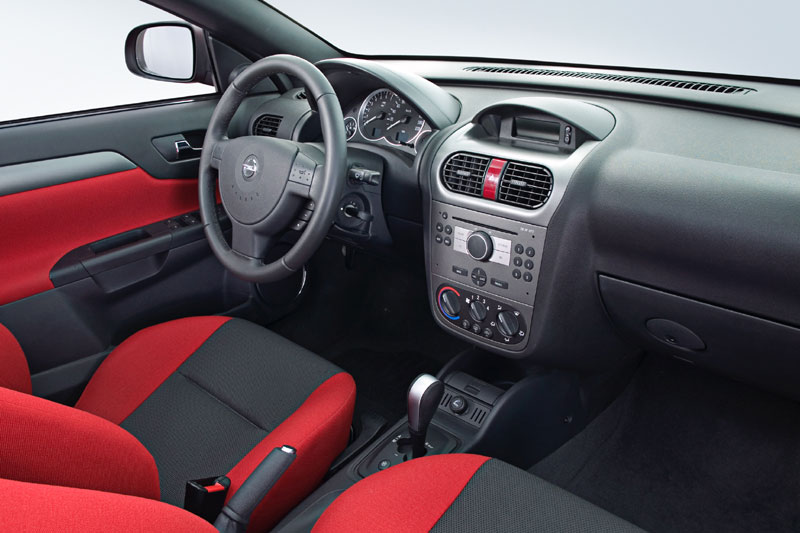 Opel Tigra Cabrio hardtop Interior