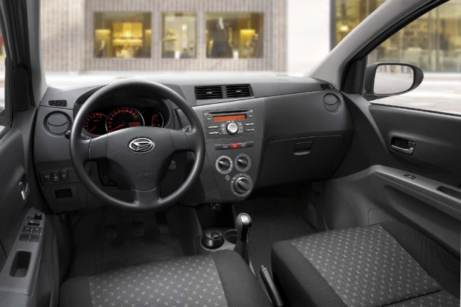 Daihatsu Cuore Hatchback Interior