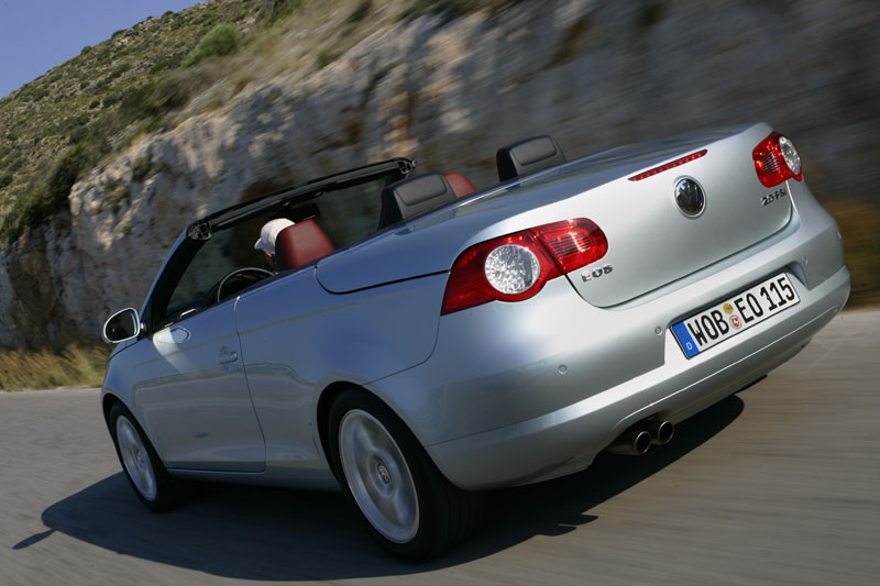 Volkswagen Eos Cabrio hardtop Rear