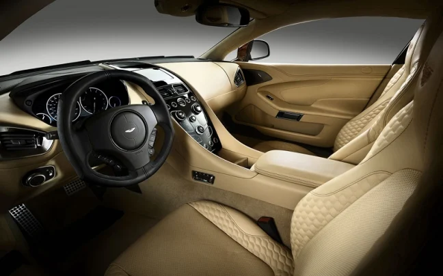 Aston Martin Vanquish Coupé Automaat Interior