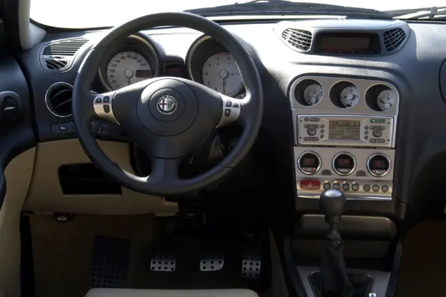 Alfa Romeo 156 SUV Handgeschakeld Interior