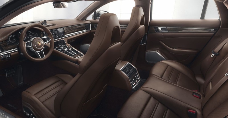 Porsche Panamera Stationwagen Automaat Interior