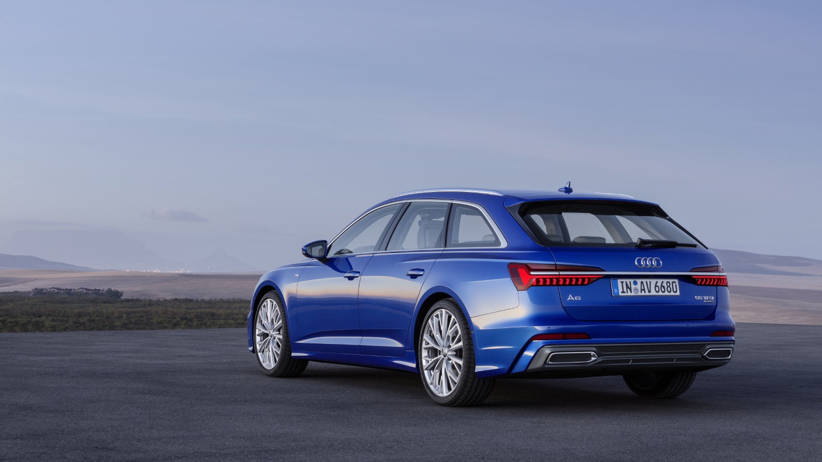 Audi A6 Stationwagen Automaat Rear