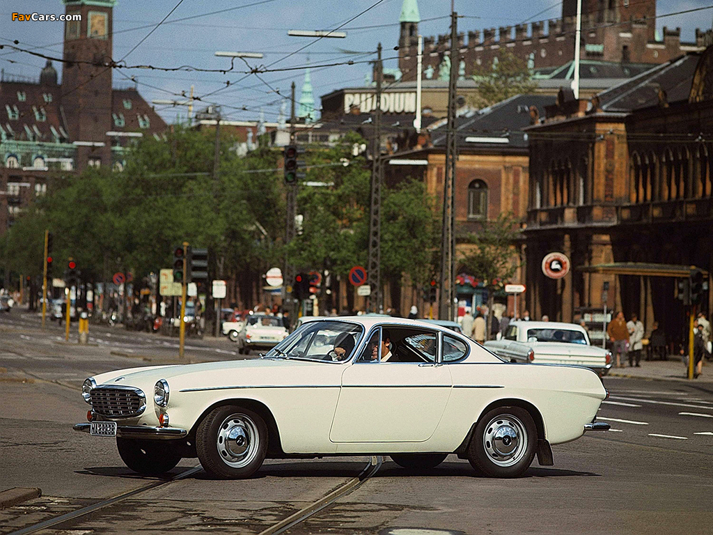 Volvo P1800