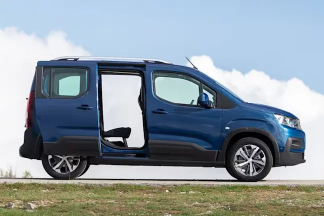 Peugeot Rifter 2018 blue side