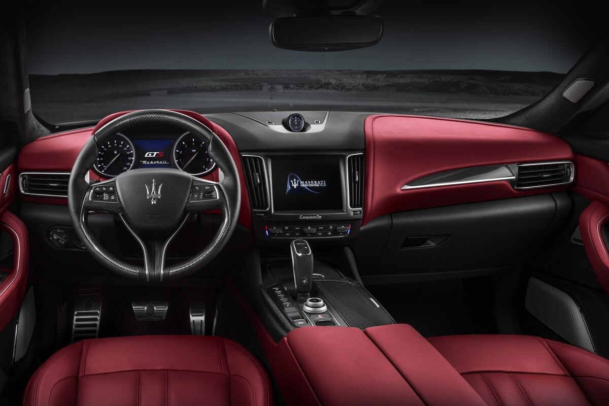maserati-levante-GTS-binnen