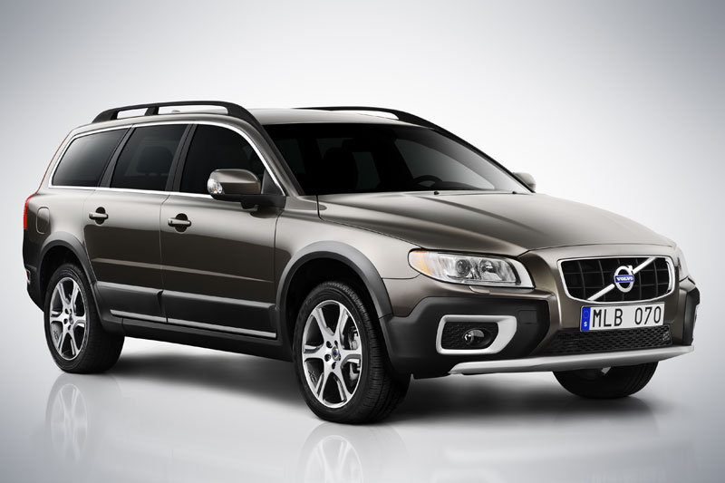 Volvo v70 или xc70