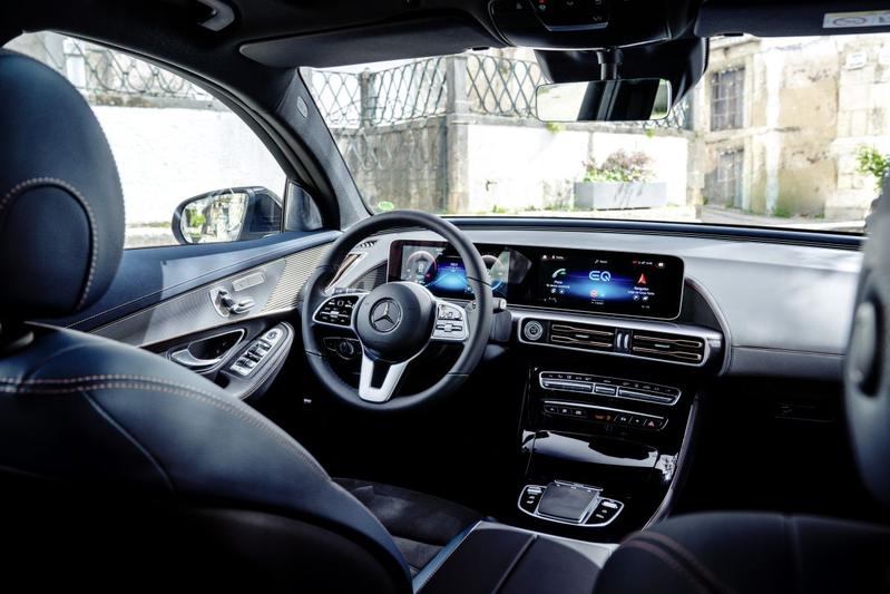 Mercedes-Benz EQC 2019 interior