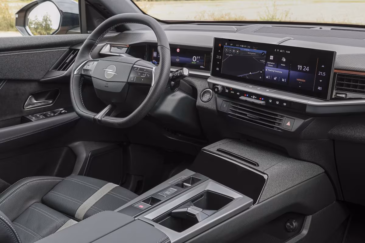 Opel Grandland 2024 interior
