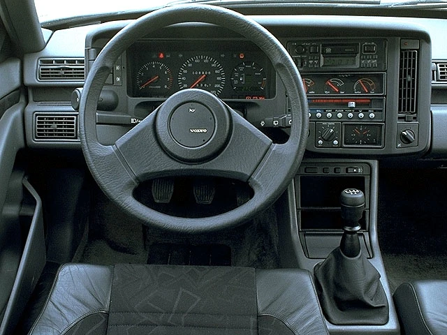 Volvo 480 Coupé Interior