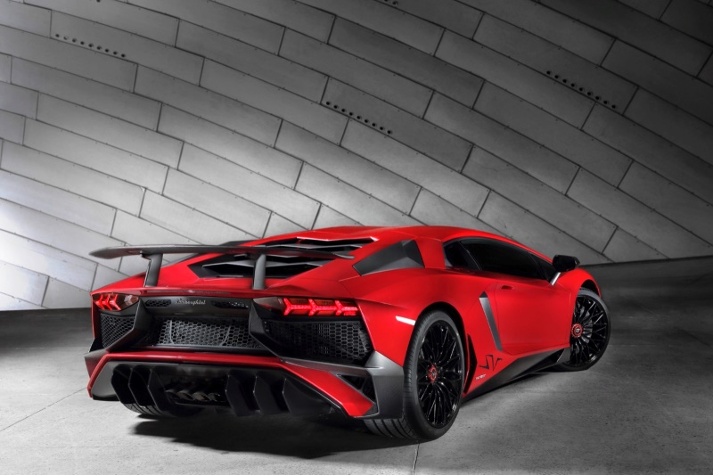 Lamborghini Aventador Coupé Automaat 6.5 V12 LP750-4 Superveloce Rear