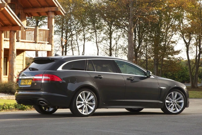 Jaguar XF Stationwagen Automaat Rear