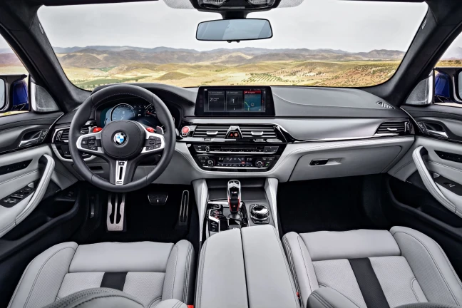 BMW 5-serie Sedan Automaat Interior