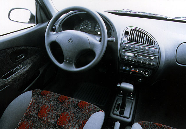 Citroën Saxo Hatchback Interior