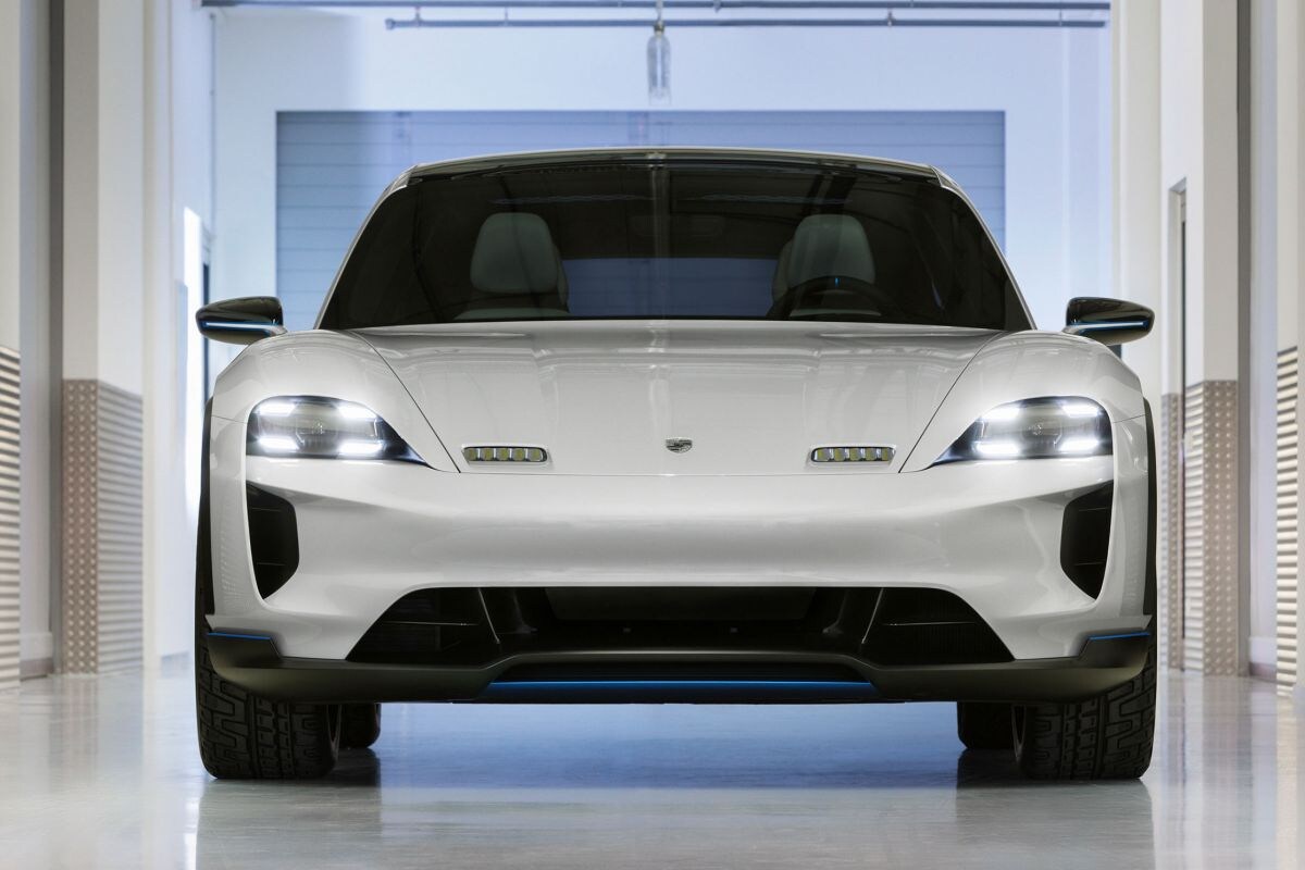 mission-e-cross-porsche-2018