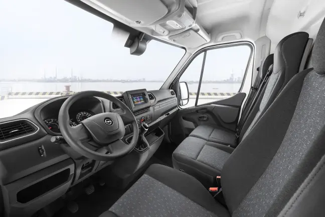 Opel Movano interieur