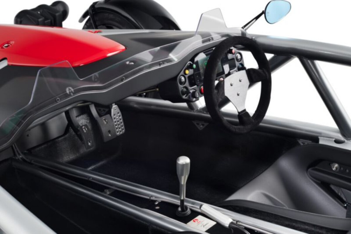 ariel-atom-binnen