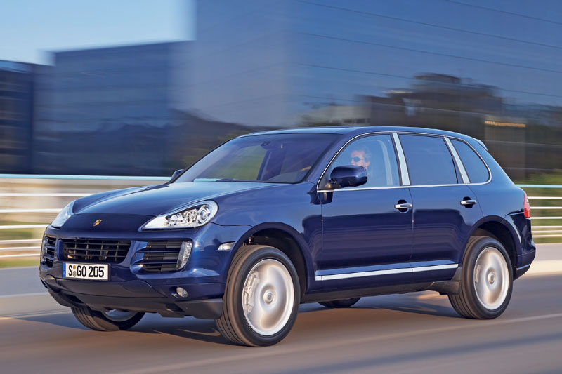 Porsche Cayenne SUV 4.8 S Front
