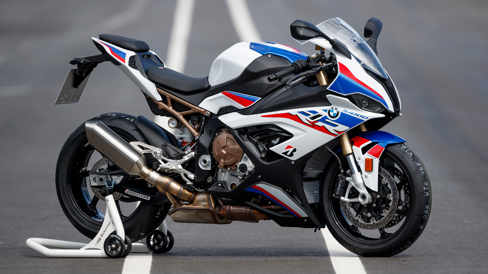 The 2020 BMW S 1000 RR M Sport Stunned Us on the Track - Robb Report