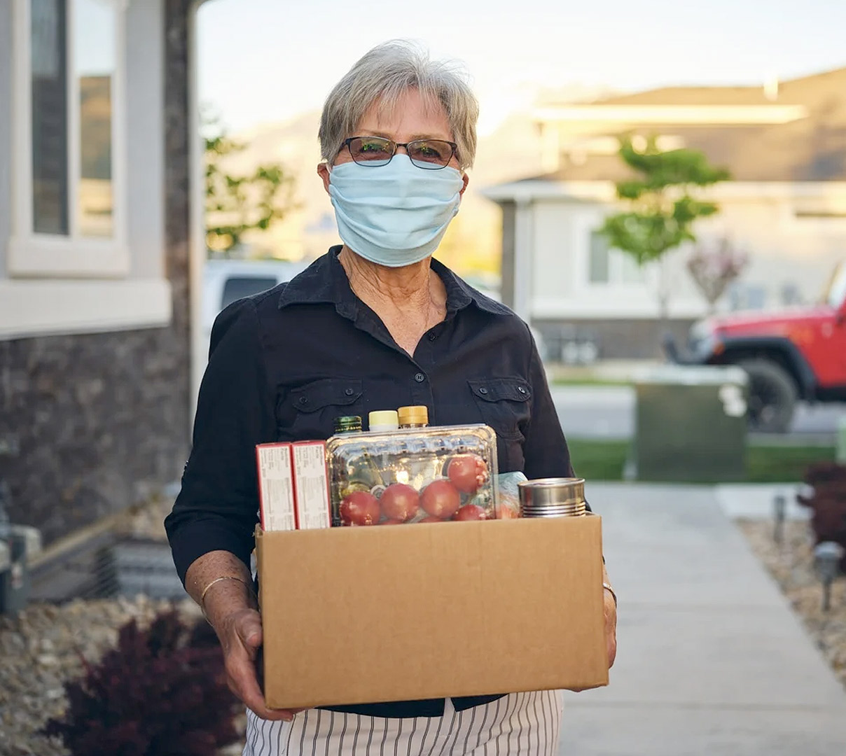 DoorDash Is Offering Hand Sanizer and Gloves to 40% of Its Couriers