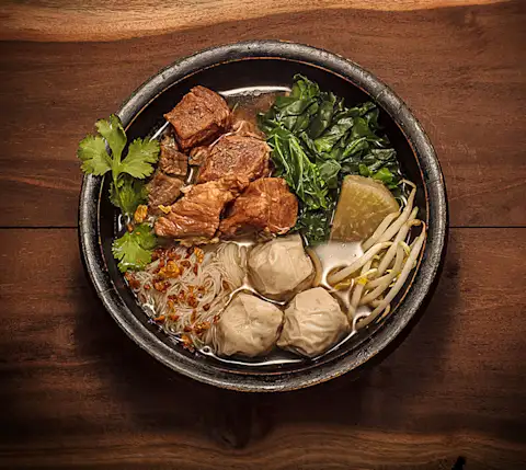 BestThaiLA Sanook braisedporknoodlesoup article