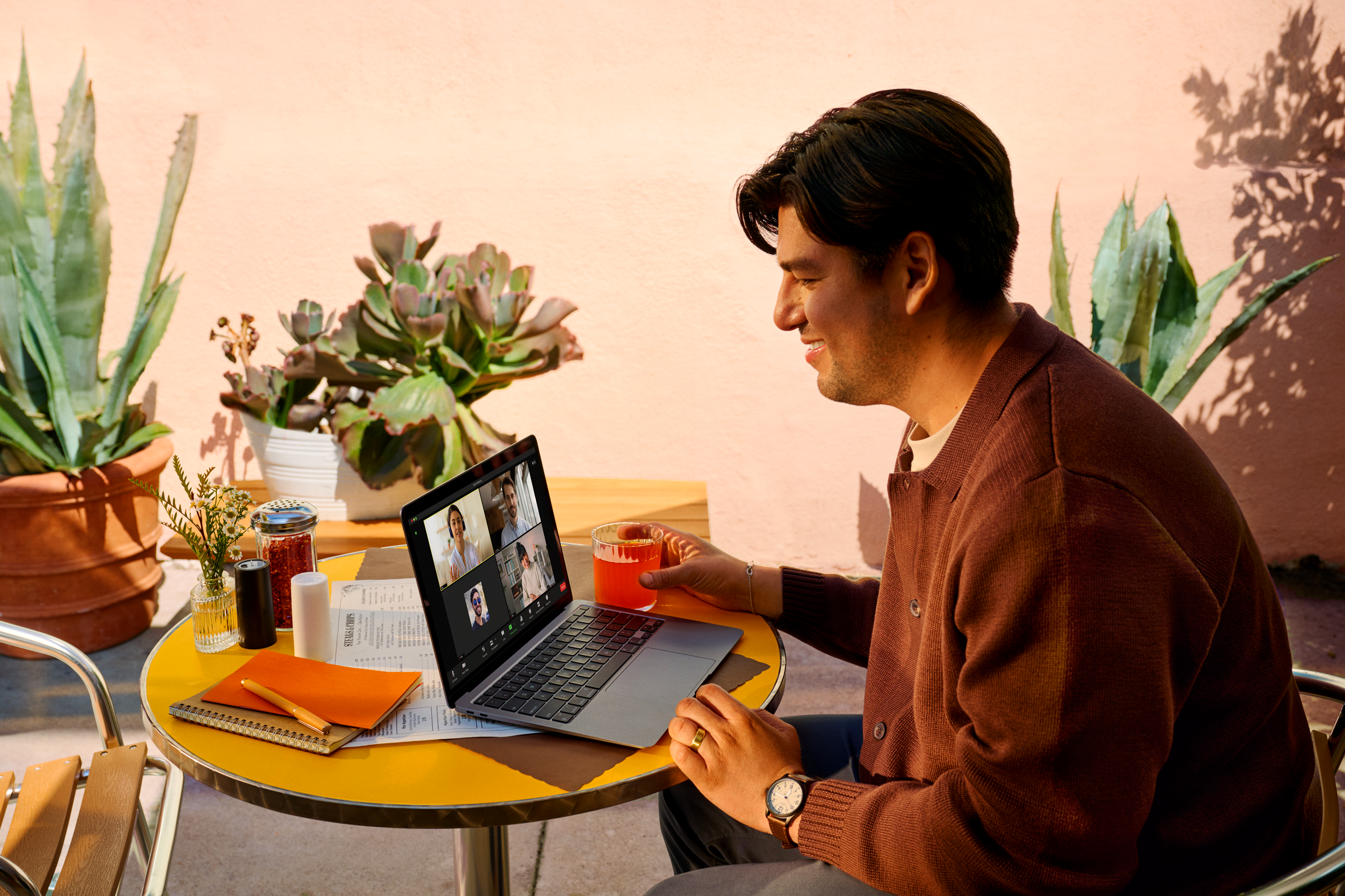 photography showing franchisee collaboration