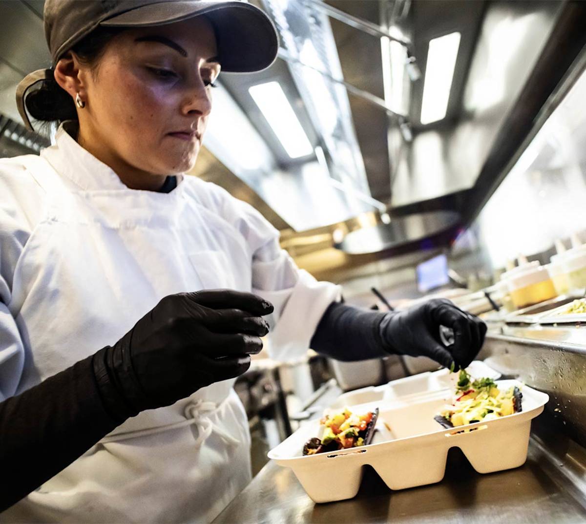 How to Prevent Restaurant Cross-Contamination