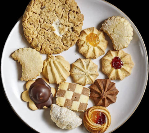 BestDessertsSF CinderellaBakery cookieplate article