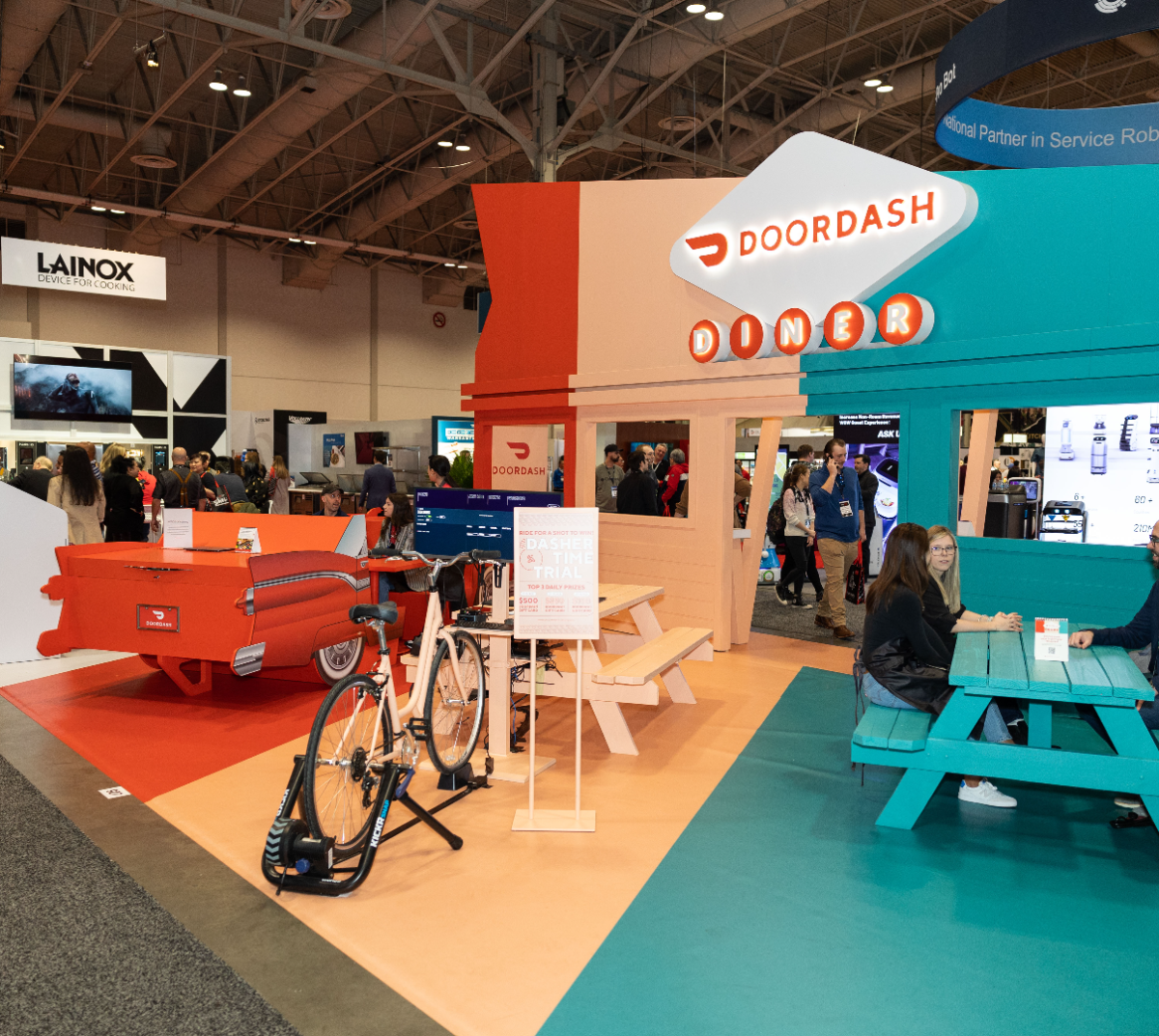 Diner themed DoorDash booth at Restaurants Canada Show 2023
