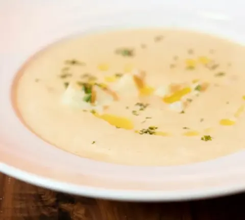 Golden State Grill - clam chowder