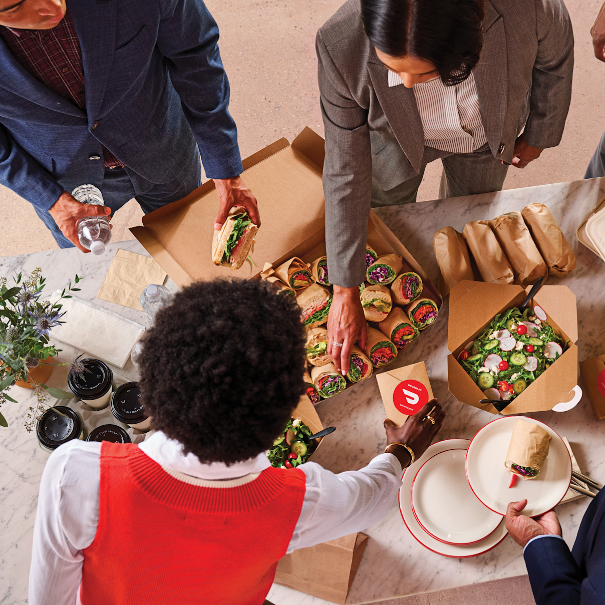 DDfB (US/CA) - Office Catering for Large Groups - Header