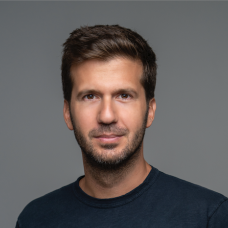 Ads - Cannes Leadership Headshot - Vassili Samolis 