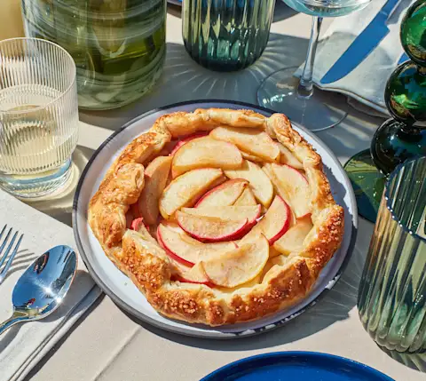 CxBlog-DD-Thanksgiving-Outside-Galette