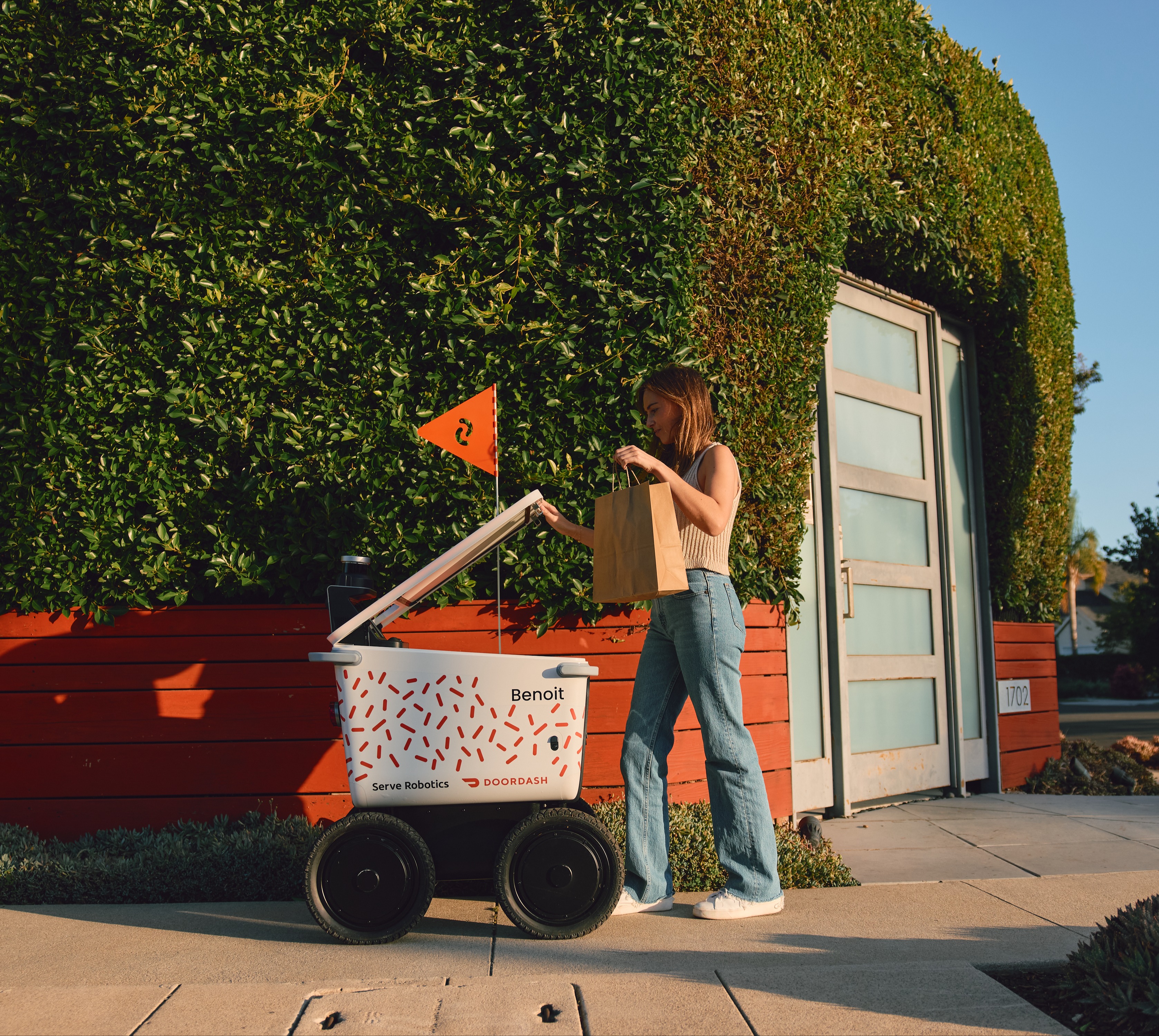 serve robotics x doordash