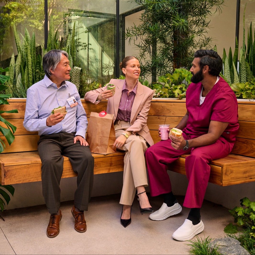 Office Breakfast Catering: 10 Ideas for Different Work Moments