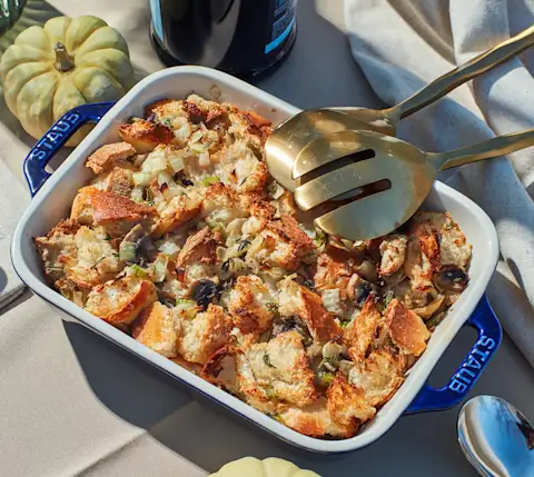 CxBlog-DD-Thanksgiving-Outside-Stuffing