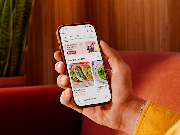 DDfB - Industry - Pharma - Predict and control spend