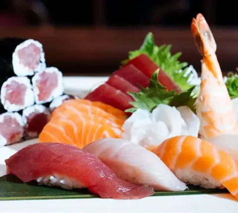 akira - sushi and sashimi combo
