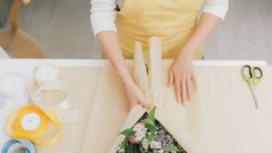 Your Guide to Prepping, Processing, and Arranging Flowers for Delivery