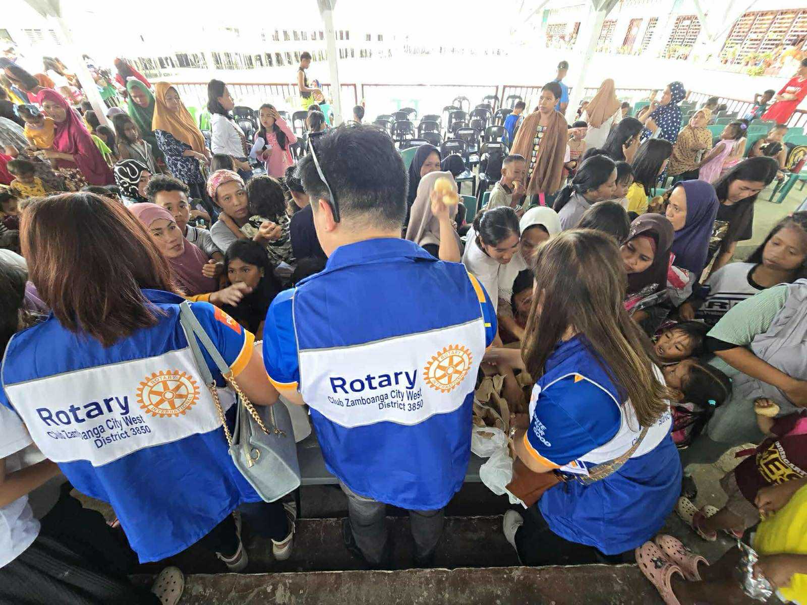  Rotary Club of Zamboanga City West, Anns and WESMINCOM Community Outreach