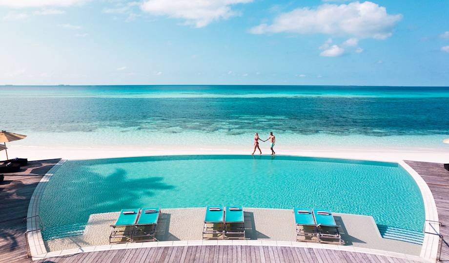 Maldives infinite pool