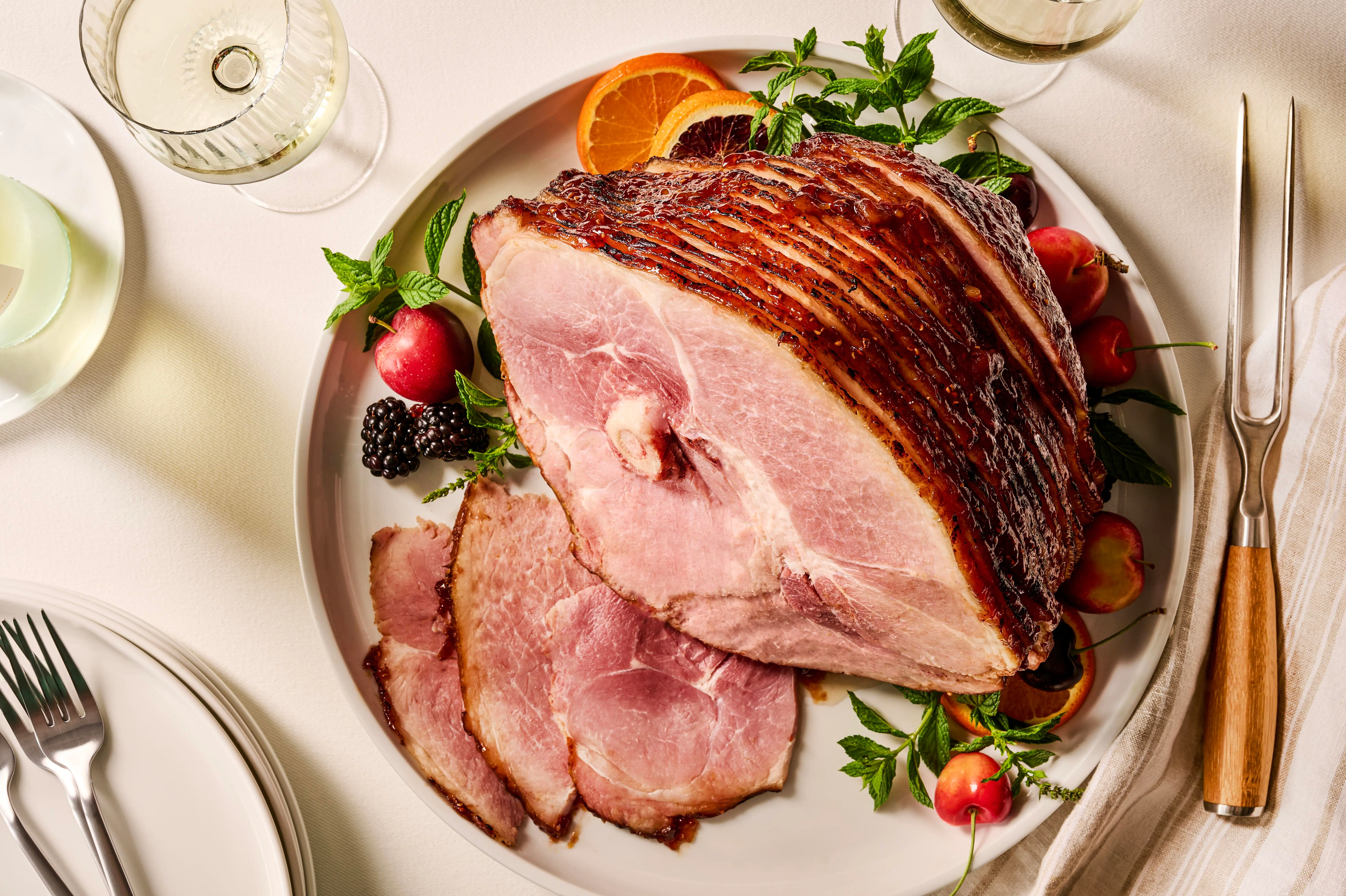 3429- Fully cooked Bone-in Berkshire Spiral Ham