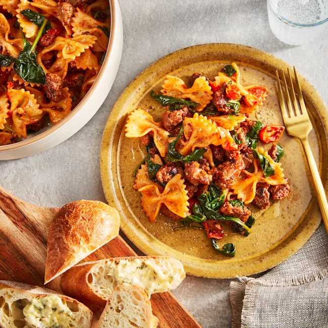 WFC 9075 Grinds Sausage Elk&PorkWSaskatoonBerries Lifestyle