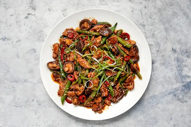 WFC 7009 7080 7628 Chicken Breast Slices Lifestyle